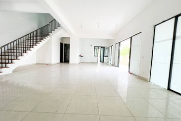 Duta Villa, Setia Alam