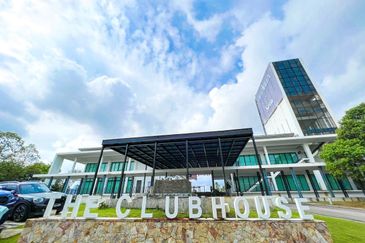 Duta Villa, Setia Alam