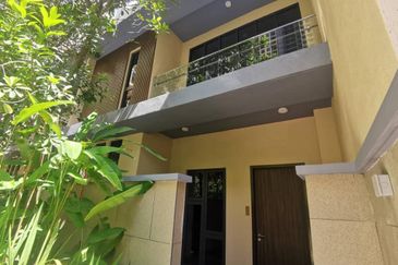 Henna Residence @ The Quartz