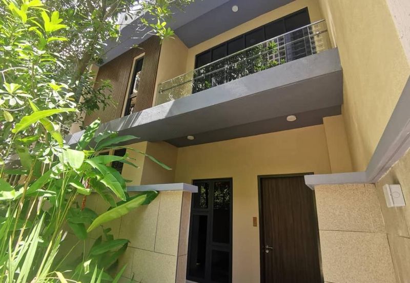 Henna Residence @ The Quartz