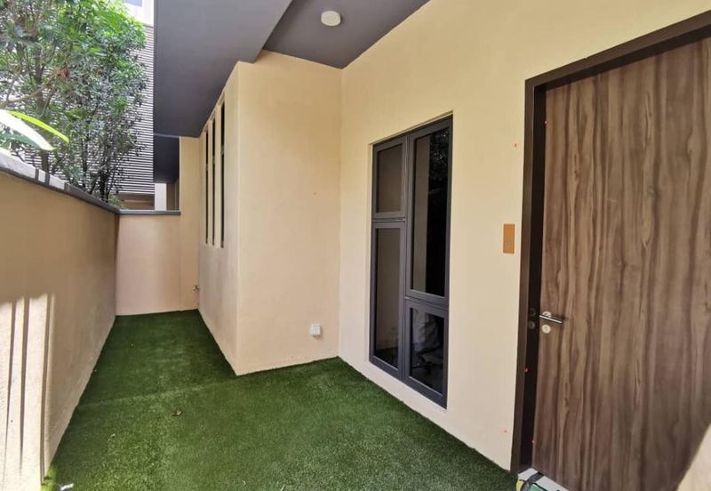 Henna Residence @ The Quartz