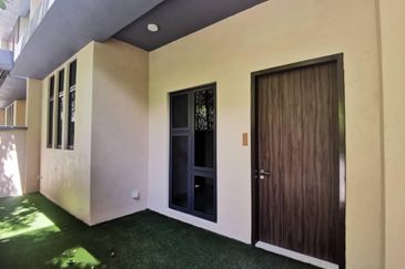 Henna Residence @ The Quartz