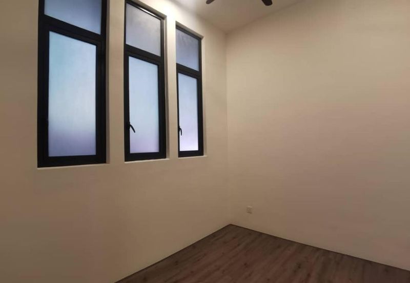 Henna Residence @ The Quartz