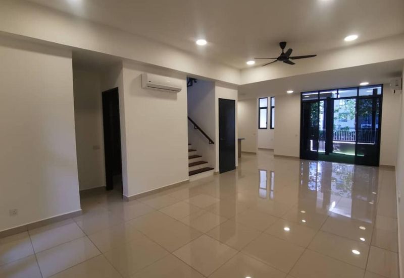 Henna Residence @ The Quartz