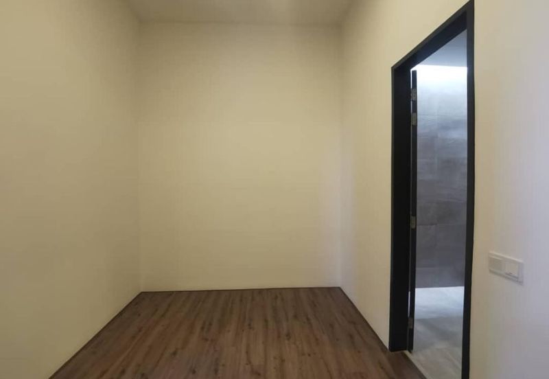 Henna Residence @ The Quartz