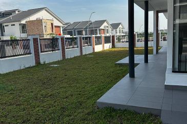 Elmina Green Three @ City of Elmina