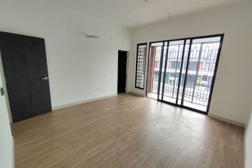 Elmina Green Three @ City of Elmina