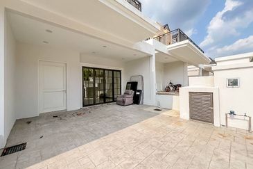 Monet Springtime @ Sunsuria City