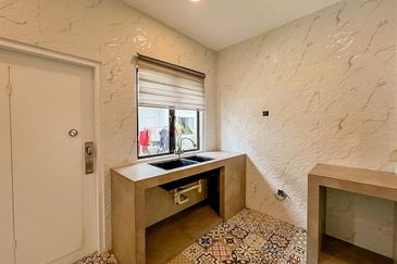 Monet Springtime @ Sunsuria City