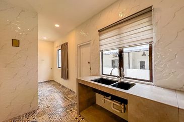 Monet Springtime @ Sunsuria City