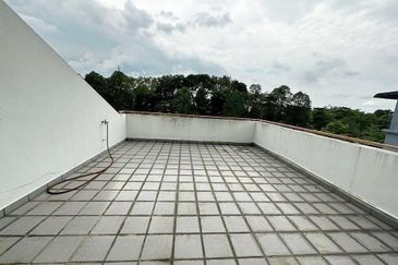 Jalan Cemara, Bandar Botanik