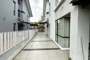 Jalan Cemara, Bandar Botanik