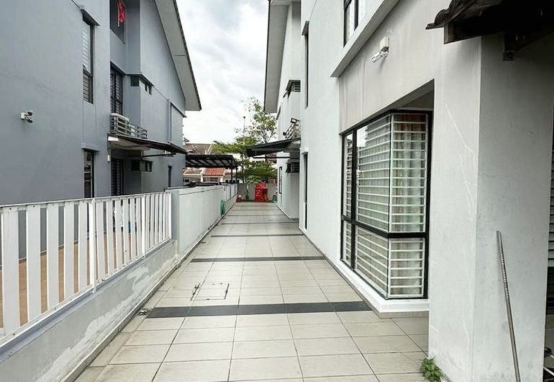 Jalan Cemara, Bandar Botanik