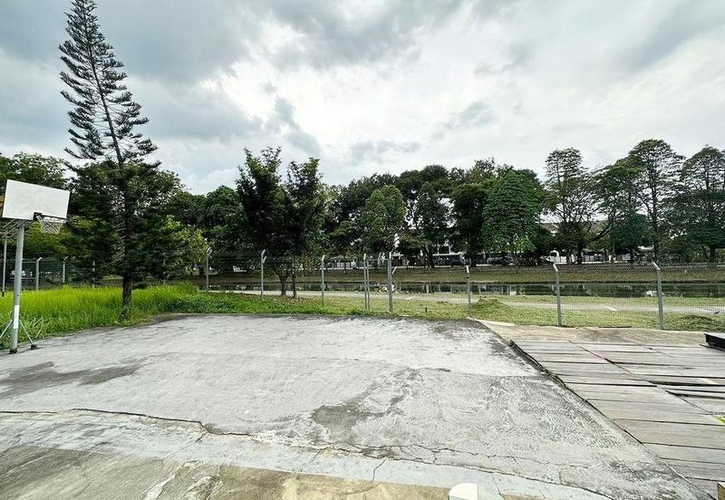 Jalan Cemara, Bandar Botanik