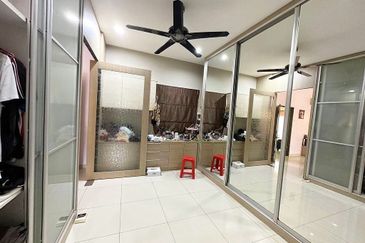 Jalan Cemara, Bandar Botanik