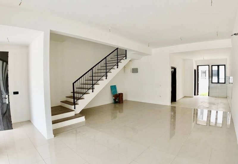 Nadira 3 @ Bukit Raja