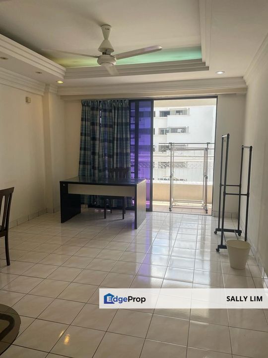 Super Cheap Vista Komanwel B Condo For S A L E, Prime Location, Kuala Lumpur, Bukit Jalil