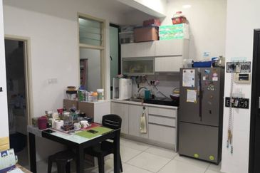 D'Summit Residences @ Kempas Utama