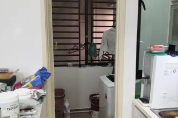 D'Summit Residences @ Kempas Utama