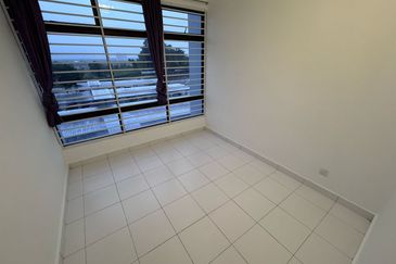 Seri Austin Luxury Apartment