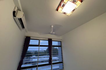 Seri Austin Luxury Apartment