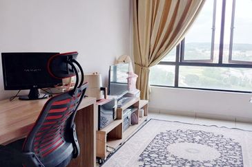 D'Summit Residences @ Kempas Utama