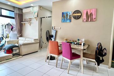 Seri Austin Luxury Apartment