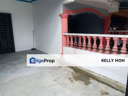 Taman Putri Kulai Johor, Double Storey Low Cost House, 2 Rooms 1 Bath, Partial Furnished, For Rent , Johor, Kulai