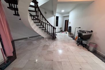 Mewah View Luxurious Apartments