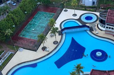 Mewah View Luxurious Apartments