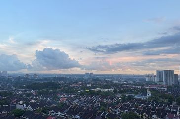 Mewah View Luxurious Apartments