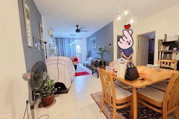 Prima Regency (Kensington Court)