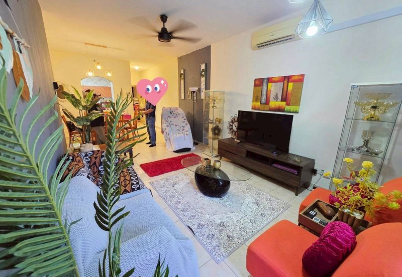 Prima Regency (Kensington Court)