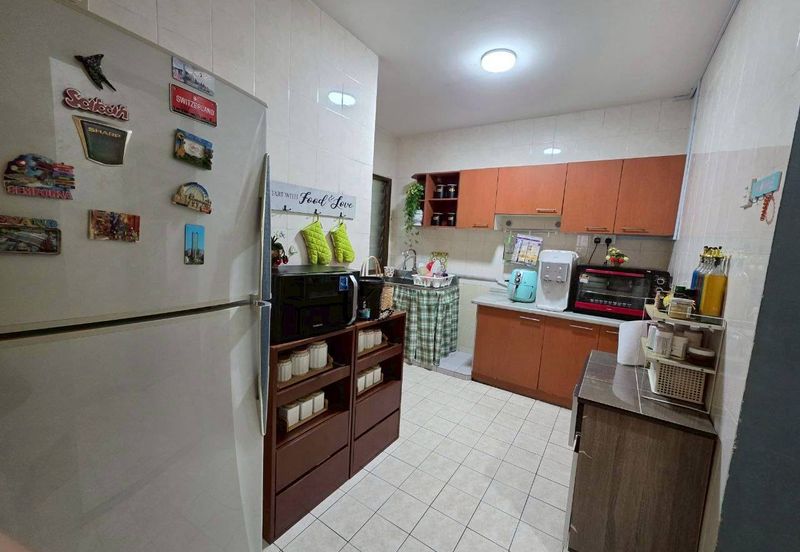 Prima Regency (Kensington Court)