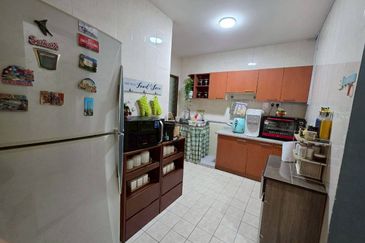 Prima Regency (Kensington Court)