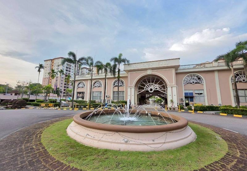 Prima Regency (Kensington Court)