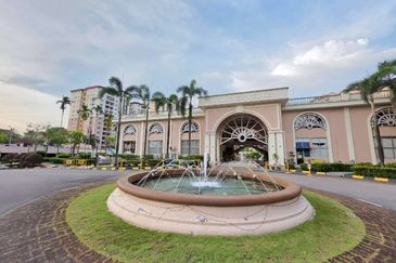 Prima Regency (Kensington Court)