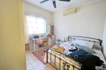 Prima Regency (Kensington Court)