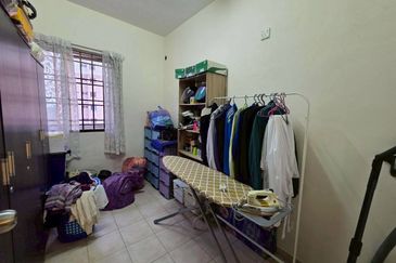 Prima Regency (Kensington Court)