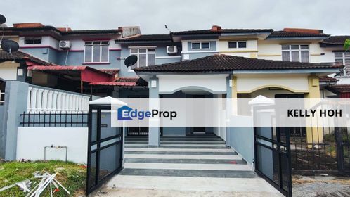 Jalan Sri Putri @ Taman Sri Putri Kulai Johor, Double Storey Terrence House, 4 Bedrooms 3 Bathrooms, Freehold, Non-Bumi Lot, Renovated Unit, For Sale , Johor, Kulai