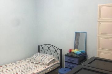 Dedaun Hijau (Greenfield Regency)