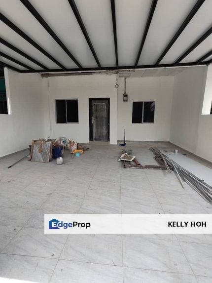 Jalan Basong, Taman Dato Syed @ Gelang Patah Johor. 4 Beds 2 Bath, Freehold, Non-Bumi Lot, Intermediate Lot, Renovated, For Sale h, Johor, Gelang Patah