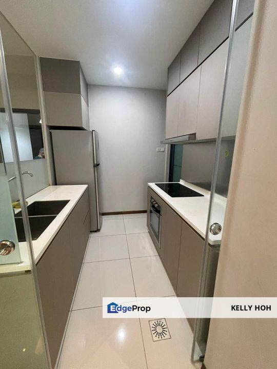 Crescent Bay Apartment @ Tmn Bayu Puteri Johor, 2+1 Bedrooms 2 Bathrooms, Fully Furnished, Leasehold, Non-Bumi Lot, Renovated, For Sale , Johor, Johor Bahru