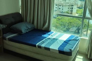 Dedaun Hijau (Greenfield Regency)