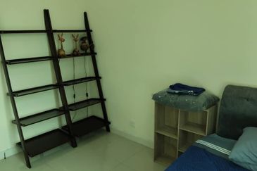 Dedaun Hijau (Greenfield Regency)