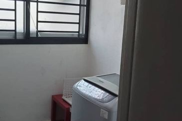 Dedaun Hijau (Greenfield Regency)