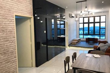 D'Summit Residences @ Kempas Utama