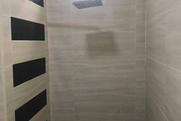 D'Summit Residences @ Kempas Utama