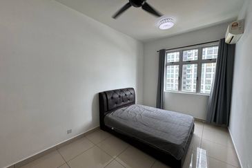 Meridin Bayvue Apartment