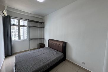 Meridin Bayvue Apartment